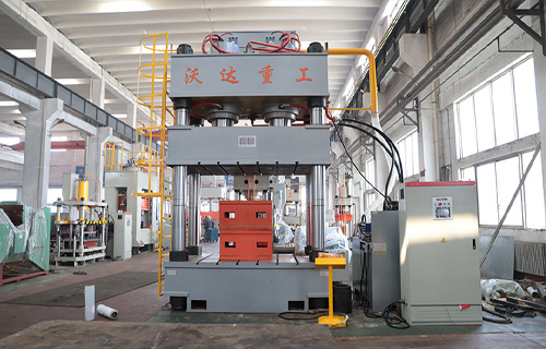 解析三梁四柱油压机的结构和工作原理