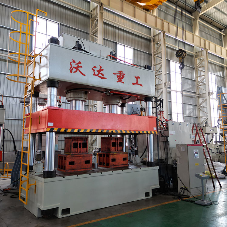 1000吨玻璃钢水箱板成型油压机.jpg